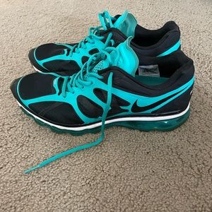 Mens size 10.5 Nike Air Max